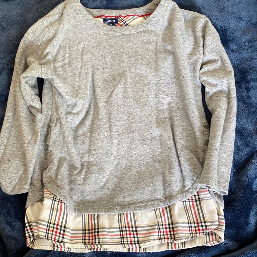Lightly used long sleeve shirt.